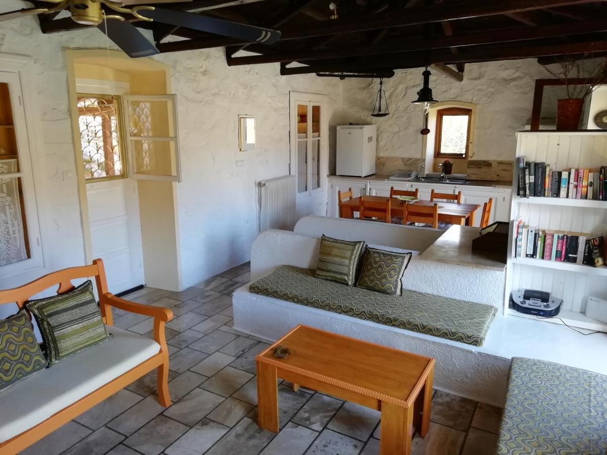 Вилла Arbeli House Mandraki  Экстерьер фото